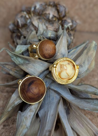 Ring mit Baumperle auf schlichter Ring-Rohling – natürliches und individuelles Schmuckstück